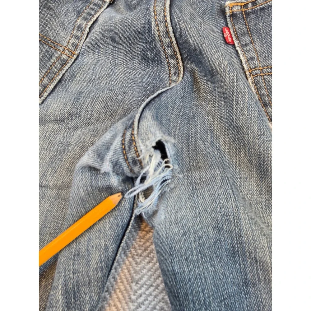 Levis 559 Relaxed Straight Jeans Mens 33x34 Medium Wash Blue Distressed Thrashed